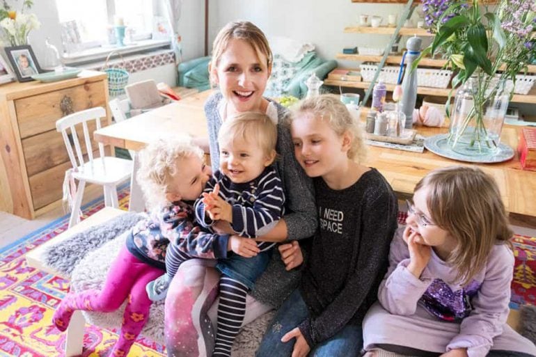 Drei In Einem Bett Import Dvd Blu Ray Amazon Fr