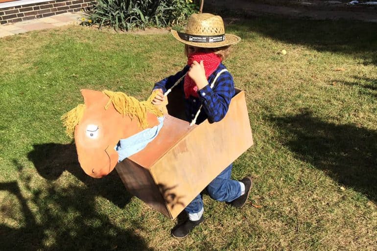 Yee-haw: Ein Pferd basteln aus Pappkarton