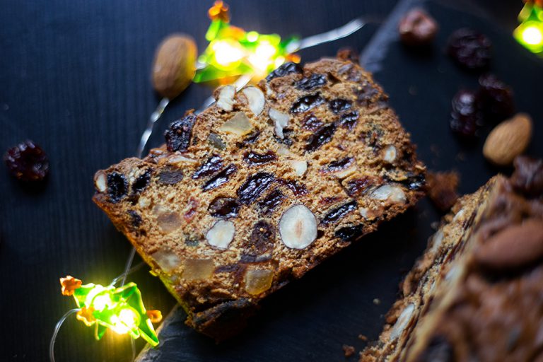 Früchtebrot für die Weihnachtszeit - ein leckeres Rezept zum Backen