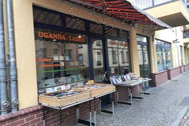 uganda laden potsdam babelsberg bücher
