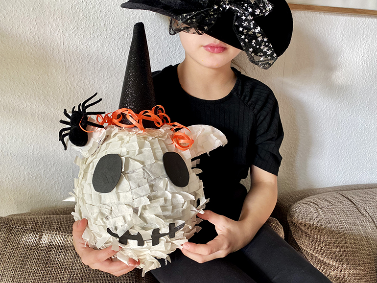 Einhorn Piñata Halloween basteln Kinderparty DIY Einschulung Kindergeburtstag