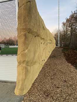 bouldern klettern potsdam kletterwand sportplatz