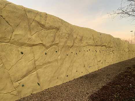 bouldern klettern potsdam kletterwand sportplatz