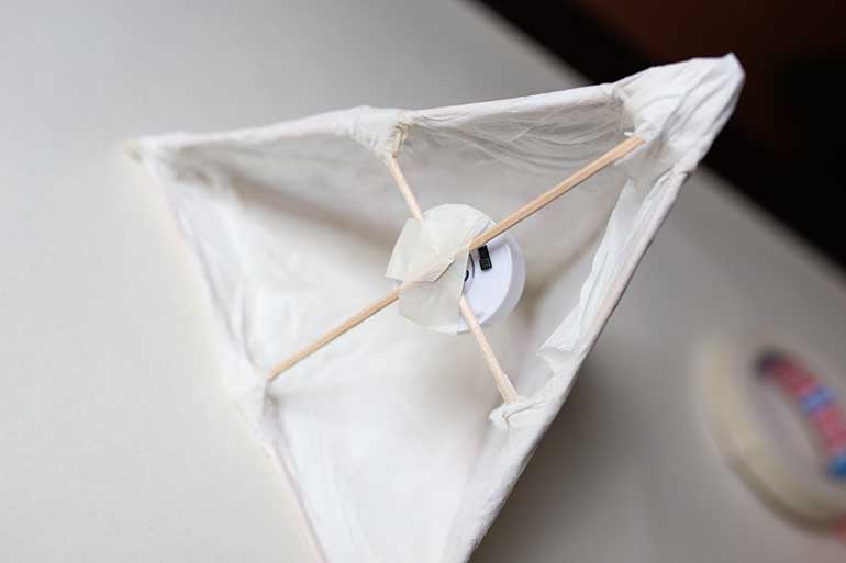 Laterne DIY Lampion basteln aus Taschentüchern