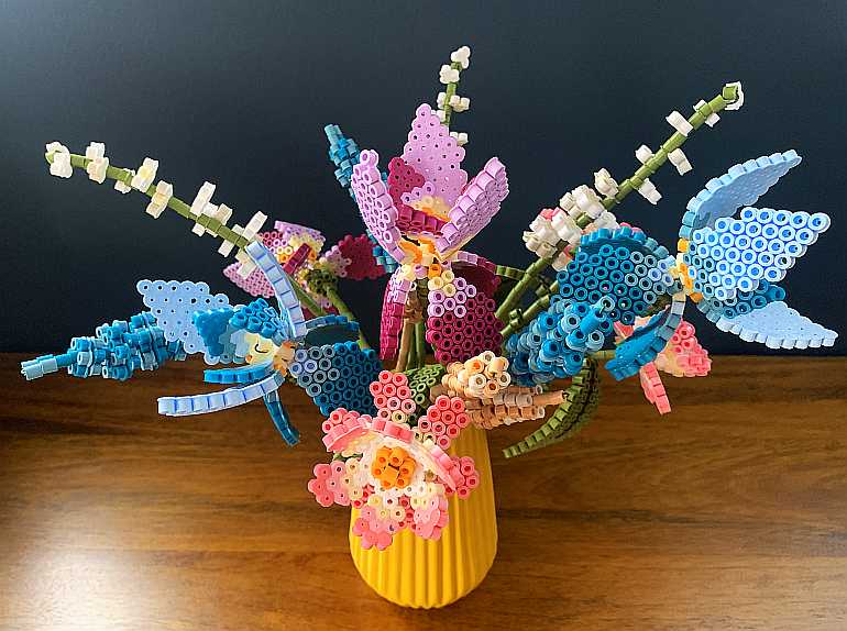 blumen bügelperlen steckperlen hama blumenstrauß 3d vorlage anleitung flower perler beads