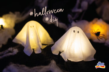 DIY: Boooooh! Leuchtende Geisterdeko für Halloween mit Produkten von dm