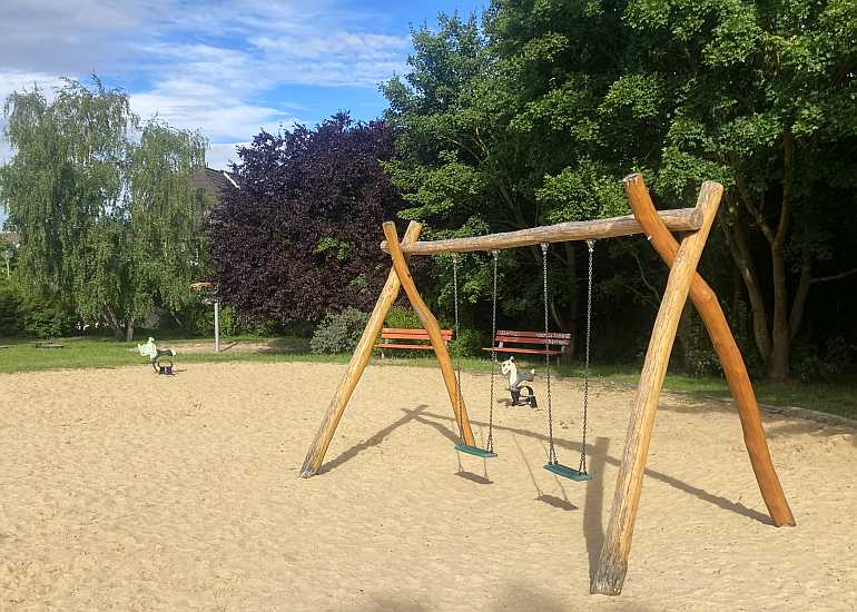 eiche potsdam spielplatz baumhaselring