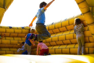 geburtstagszwerge potsdam hüpfburg kinderschminken kindergeburtstag