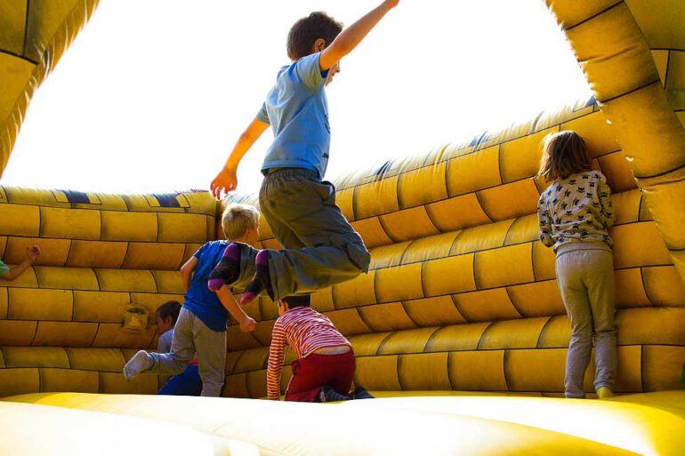 geburtstagszwerge potsdam hüpfburg kinderschminken kindergeburtstag