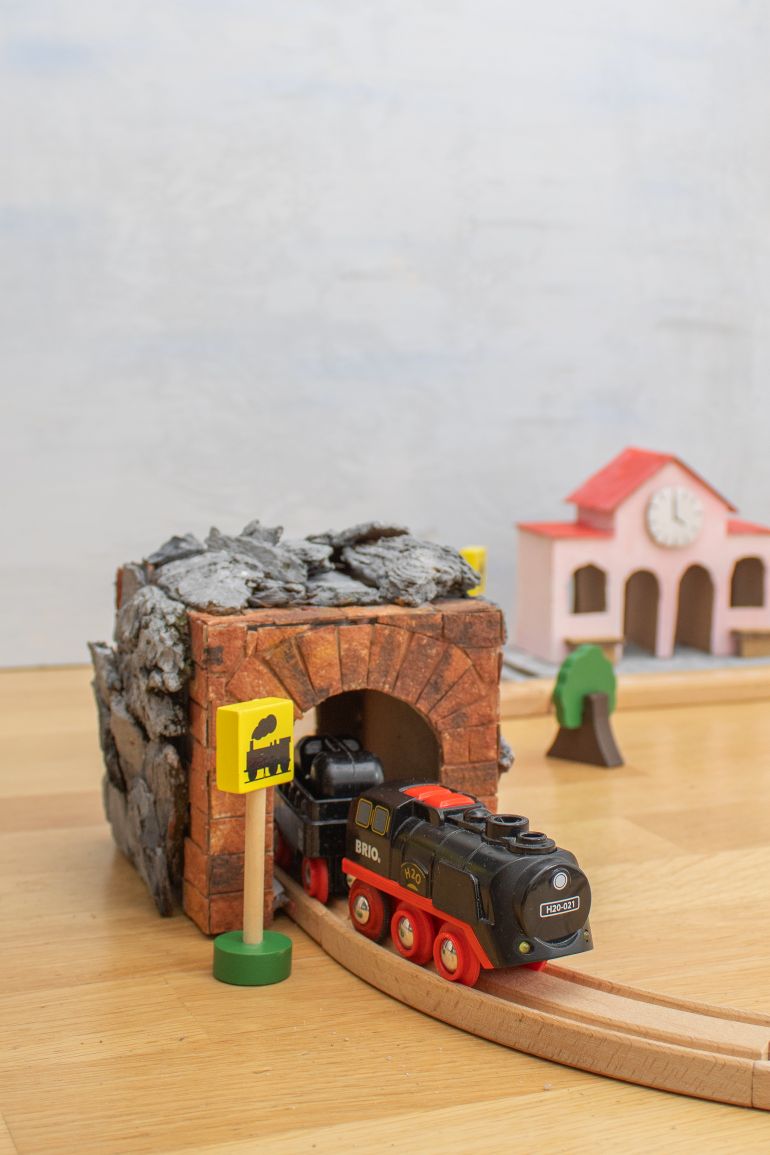 brio eisenbahn zubehör tunnel bahnhof basteln