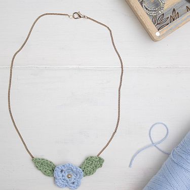 häkelblume kette